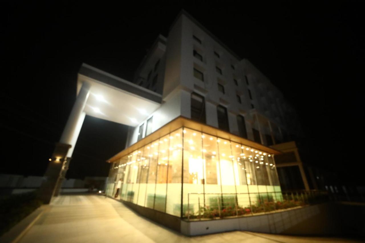 Park Avenue And Resorts Sikar 外观 照片