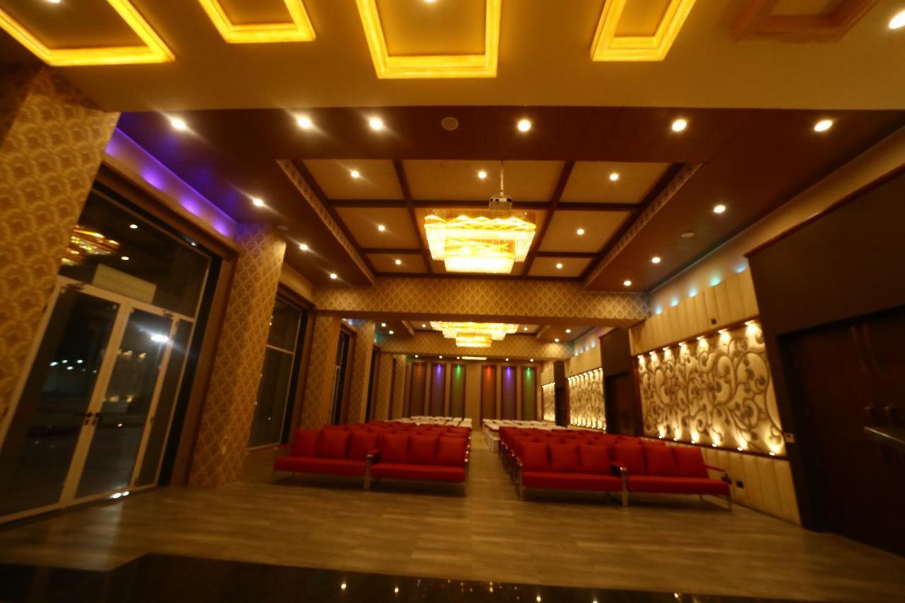 Park Avenue And Resorts Sikar 外观 照片