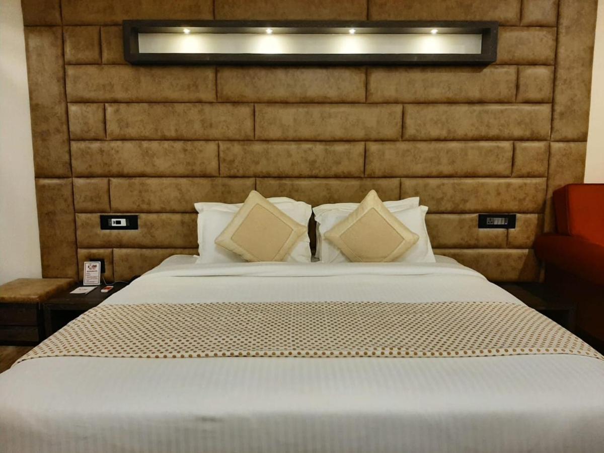 Park Avenue And Resorts Sikar 外观 照片