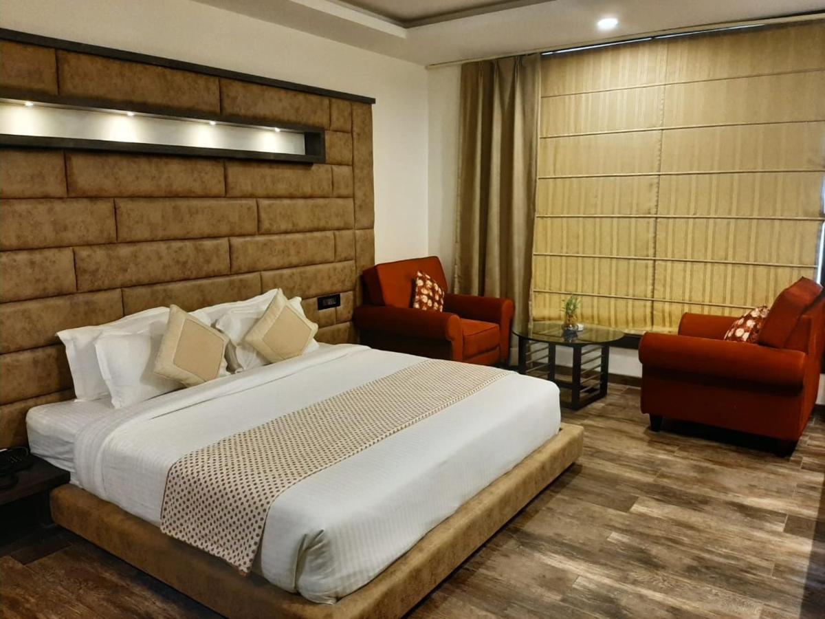 Park Avenue And Resorts Sikar 外观 照片