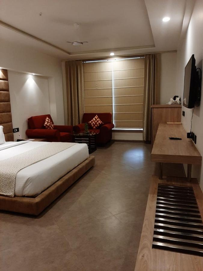 Park Avenue And Resorts Sikar 外观 照片